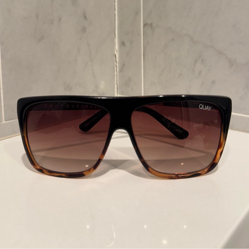 Quay Australia x Desi Perkins OTL II Tortoise and Brown Sunglasses